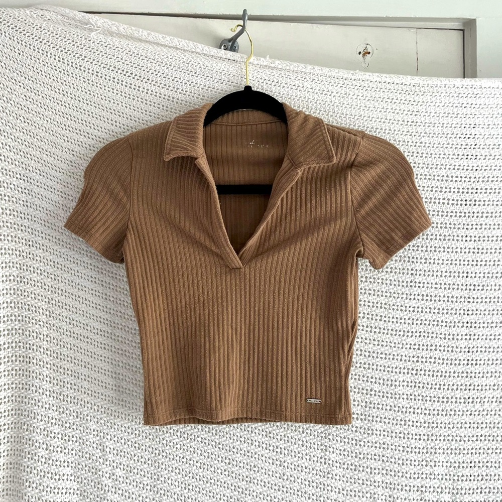 Hollister Short Sleeve Crop Top